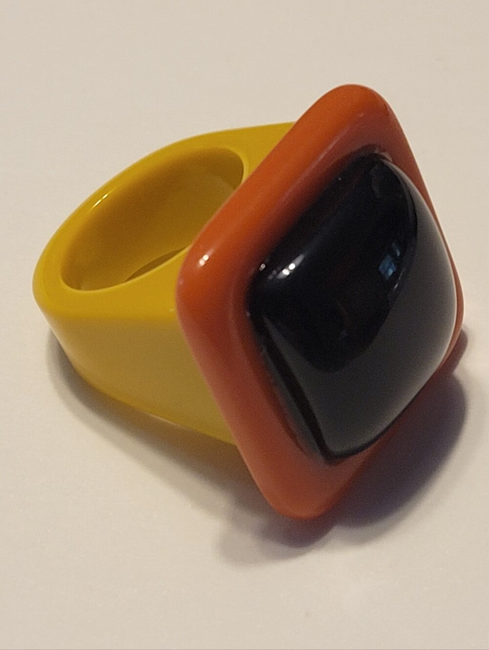Vintage RetroYellow Orange Black Fashion Wearable Ring Size 7.5
